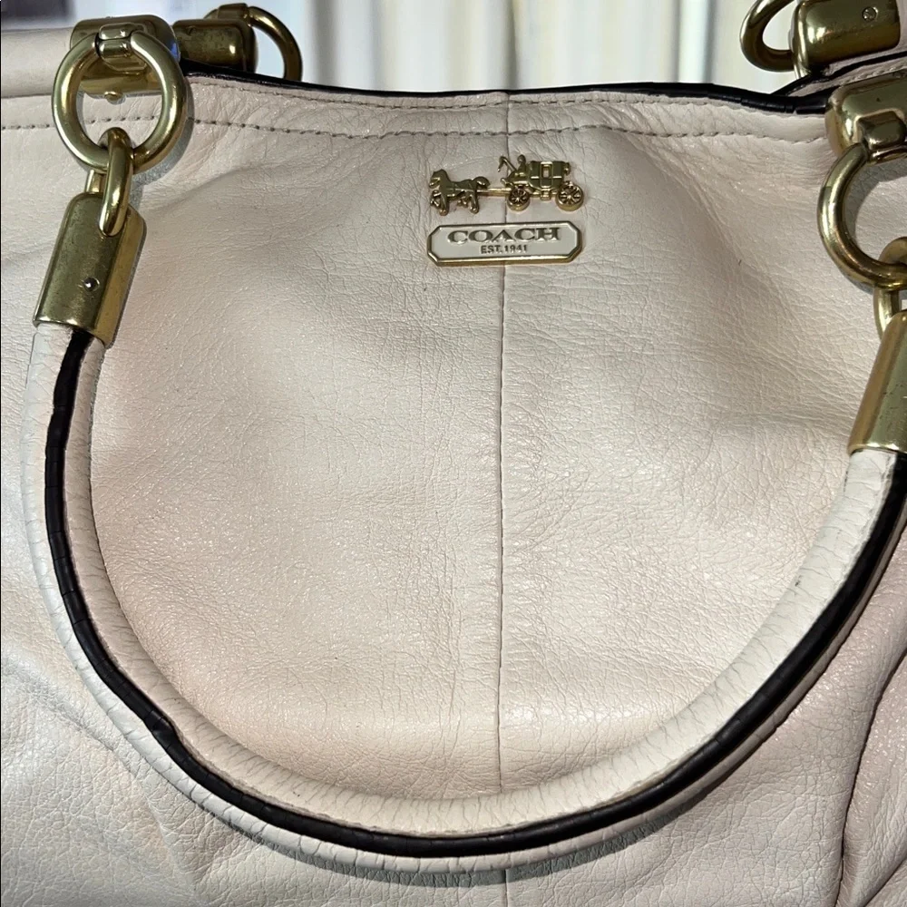 Coach Off White Leather Madison Leather Carrie Handbag